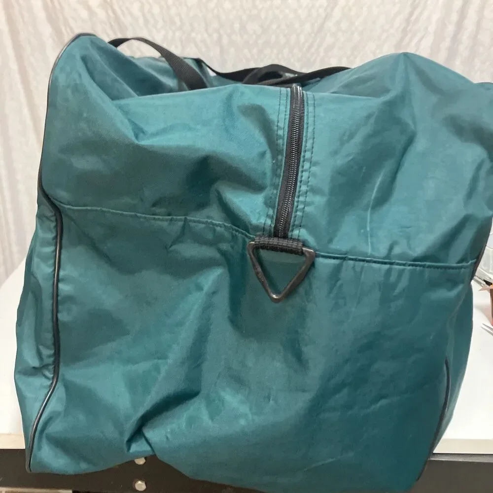 NIKE VTG 90’s Large Duffel Bag NBA Hoops It UP 3-on-3 Tournament Teal 27”x 17”